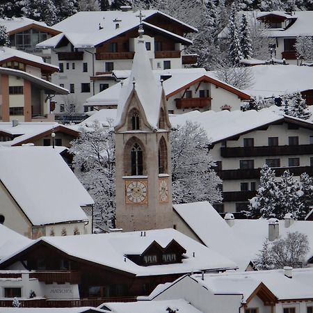 Hotel Silvretta แซร์เฟาส์ ภายนอก รูปภาพ