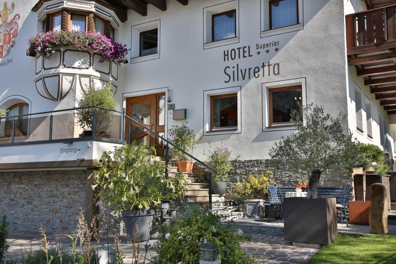 Hotel Silvretta แซร์เฟาส์ ภายนอก รูปภาพ