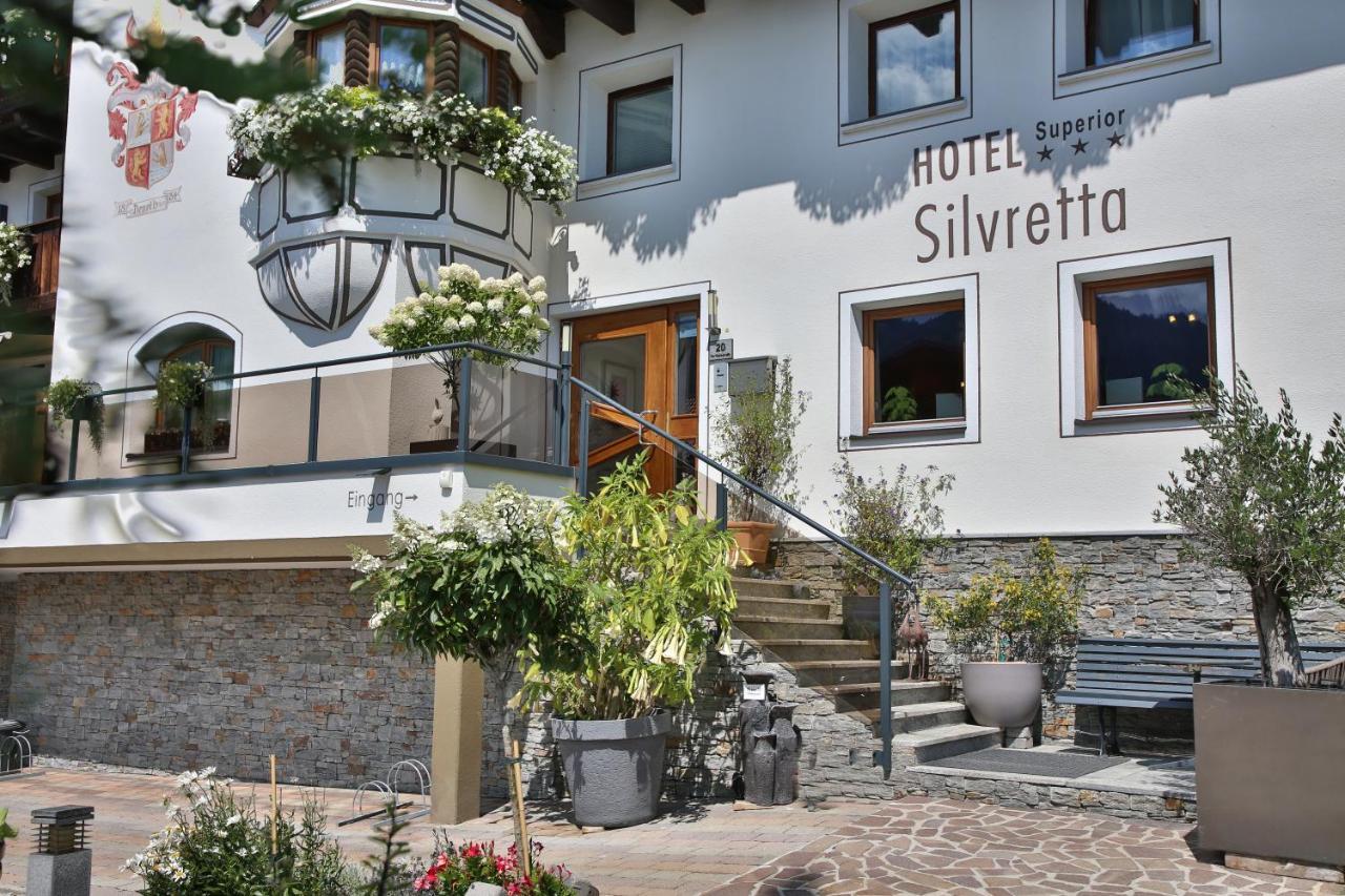 Hotel Silvretta แซร์เฟาส์ ภายนอก รูปภาพ